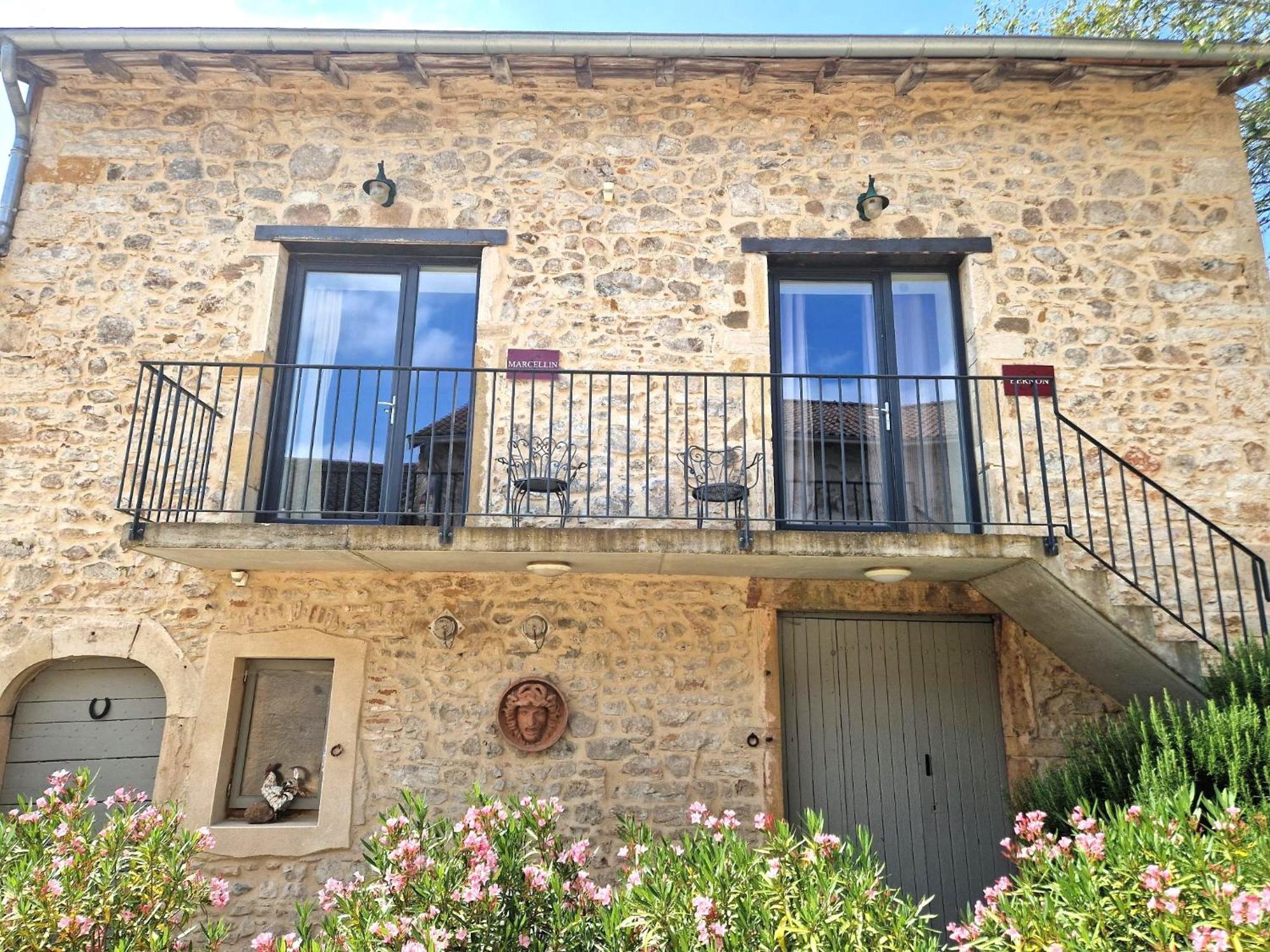 Les Hauts De Cluny Buitenkant foto